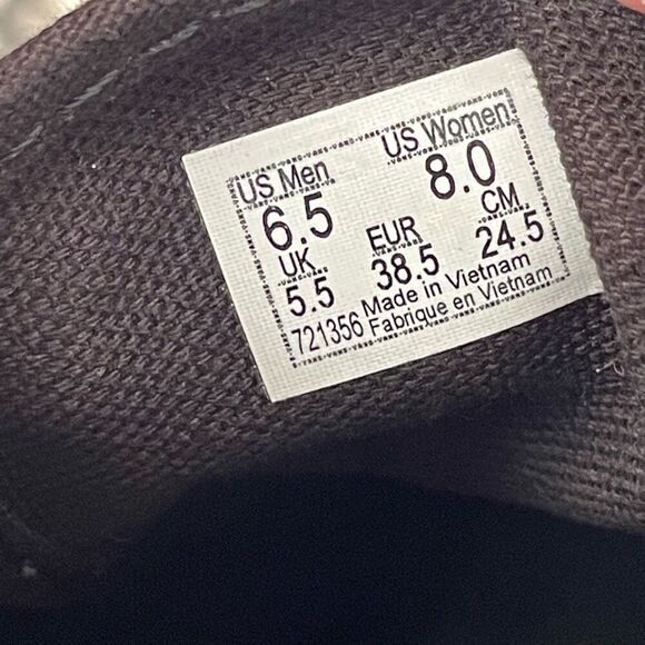 VANS triple black lace up sneaker women’s shoe size 8 - Picture 9 of 9